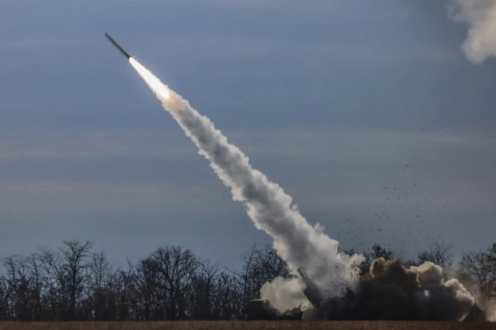 Відео показує, як українські HIMARS знищили російську команду безпілотників